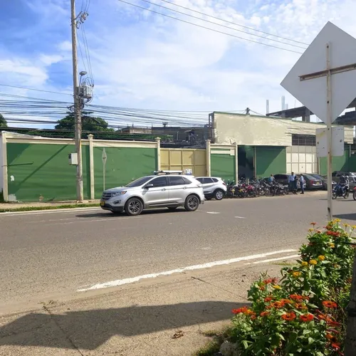 Excelente Propiedad Para Uso Industrial, Logístico, Institucional Y/o Comercial Cod. 62460