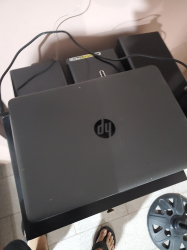 Imagen 3 de 5 de Laptop Hp 240 G6