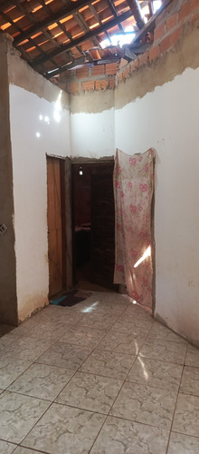 Casa Com 2 Quartos E 2 Banheiros 1 Ária De Lazer 1 Garagem