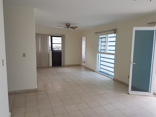 Imagen 1 de 20 de Quintas Martha Amplia Casa De Un Nivel En Privada Con Portón Eléctrico