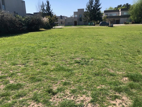 Lote A La Laguna A La Venta En Barrio Privado El Principado Ciudad Nautica Canning.