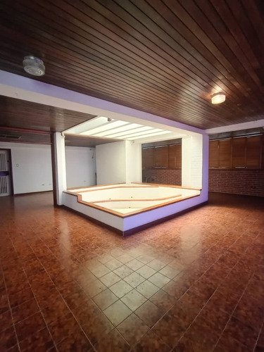 En Venta Amplio Pent House.