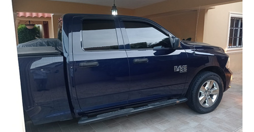Camioneta Marca Ram, Clasdic, 4x4, Modelo 1,500, 6 Cilindro,