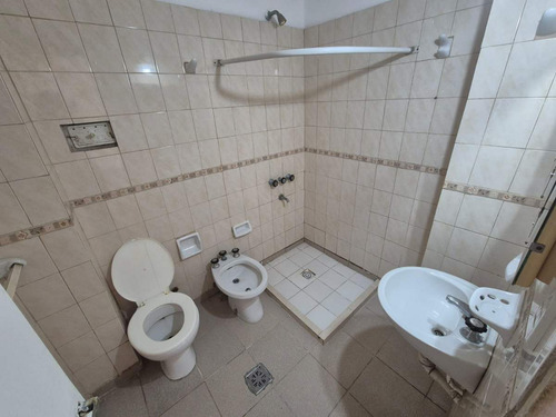Departamento En Alquiler - Santa Rosa 1ro