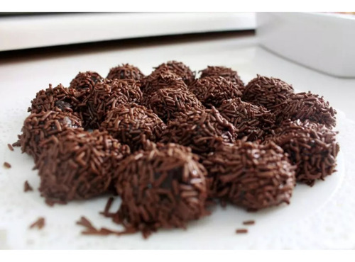 Imagem 3 de 7 de Máquina Brigadeiro, Beijinhos + 3 Modeladoras Esfihas