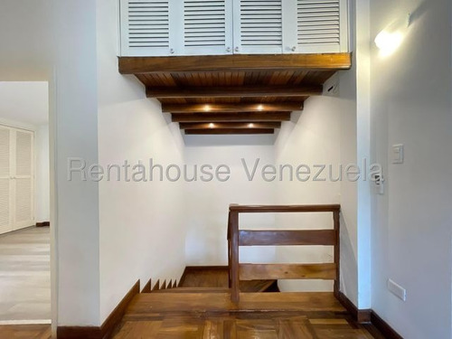 En Alquiler Casa En Urb El Castaño #25-14338 Rm