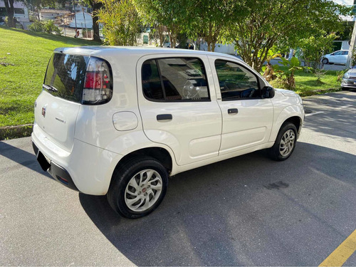 Imagem 4 de 6 de Fiat Uno 2017 1.0 Attractive Flex 5p