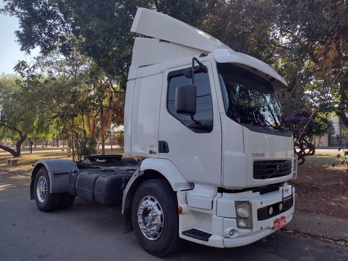 Imagem 5 de 5 de Volvo Vm310 Vm 310