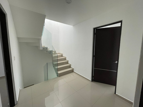 Imagen 10 de 14 de Lago Esmeralda, Fraccionamiento Aqua Casa Minimalista