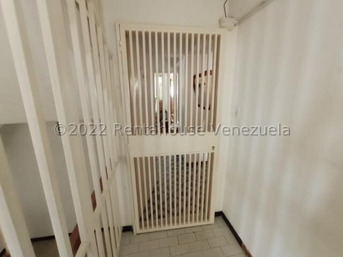 Imagen 2 de 13 de Apartamento En Alquiler - Javier Merino