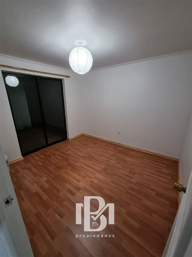 Casa En Venta De 4 Dorm. En Las Condes