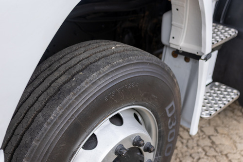 Mb 1620 Bascula Bitruck Ñ É Iveco Tector 24280 240e22 240e30