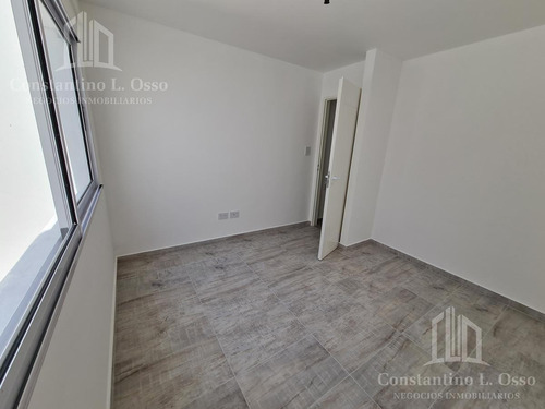 Imagen 2 de 21 de Departamento 2 Ambientes Con Balcon Y Cochera Cubierta - Temperley