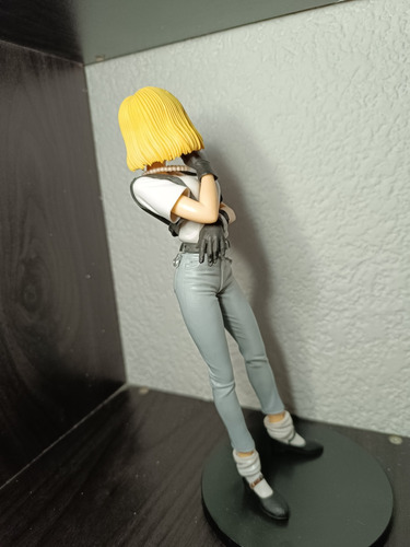 Figura Dragon Ball Z Androide Número 18 (Usado)