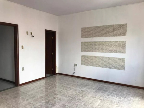 Casa Com 4 Dormitórios, Terreno De 10x20, Área Construída De 160m² - Próx A Av. Fraga Maia