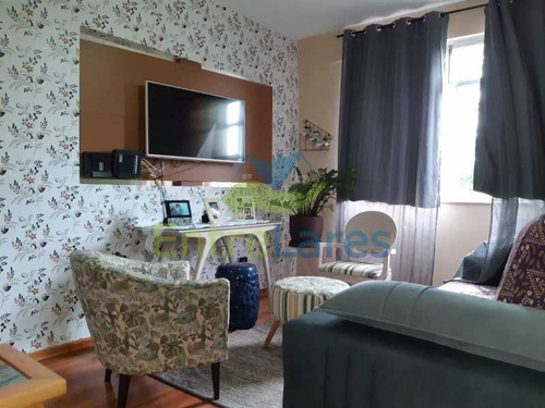 Imagem 1 de 15 de Portuguesa 4 Quartos Sendo 2 Planejados E 1 Revertido Para Escritório, Cozinha Planejada, 1 Vaga De Garagem. Apartamento - Ilap40060