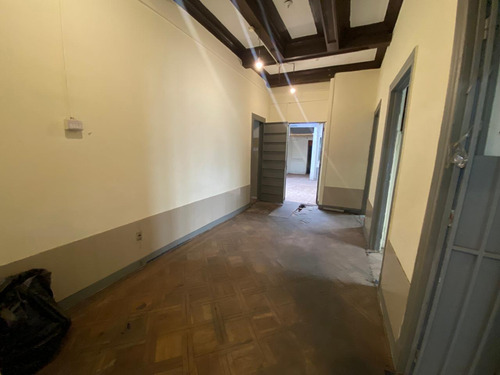 Casona Patrimonial A Un Excelente Precio Y A Pasos Del Metro