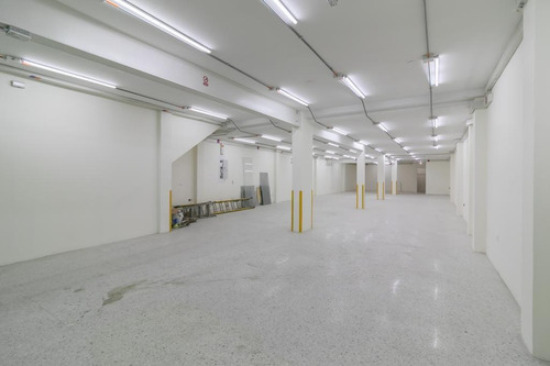 Imagen 7 de 17 de Bodega En Arriendo En Bogota El Toberín