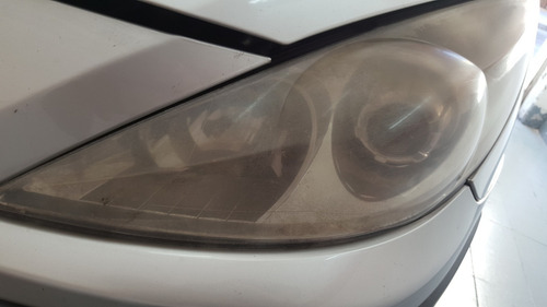 Imagen 4 de 8 de Pulido De Ópticas Delanteras Y Faros Traseros