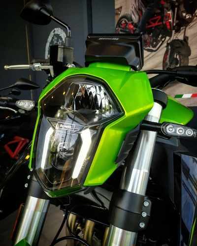 Imagen 14 de 25 de Benelli Tnt 600i Benelli Store Pilar- Jc
