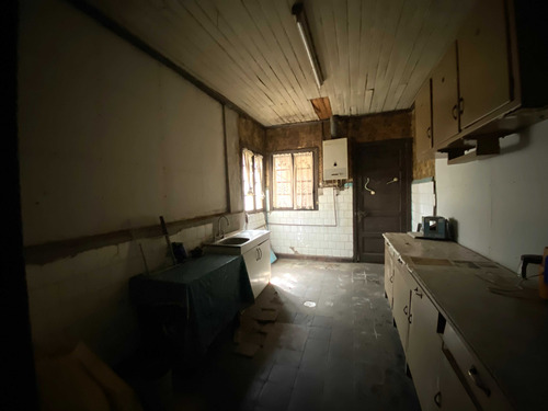 Cauquenes, Local Comercial, 976 M2 Terreno (86224)