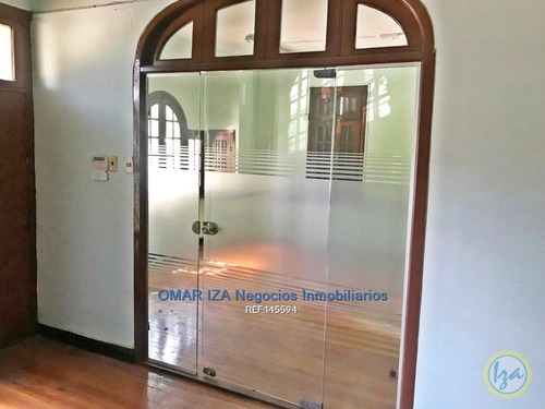 Iza. Venta Local Industrial Sobre General Flores