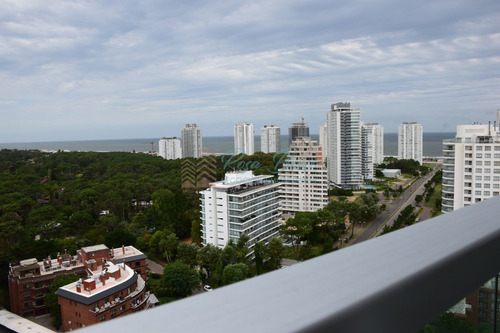 Imagen 17 de 30 de Apartamento De Categoría Con Vista Hacia La Mansa En Todos Sus Hambientes!! - Punta Del Este Roosevelt