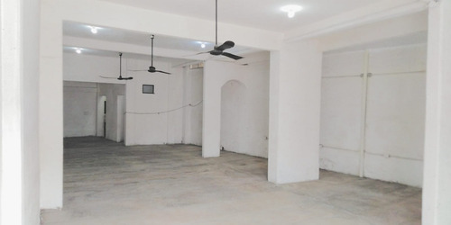 Jojutla Rento Excelente Local Comercial Con Opcion De Casa Habitacion Al Fondo Ubicado En Calle Con Alto Flujo Vehicular A Un Costado De Abarrotera Fuentes Jojutla