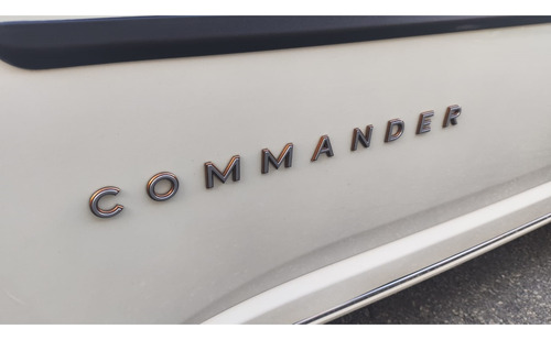 Jeep Commander 2.0 TD380 TURBO DIESEL OVERLAND AT9
