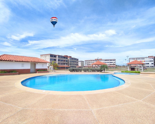 Re/max 2mil Vende Apartamento En Res. Pueblo Nuevo, San Antonio, Mun. García, Isla De Margarita, Edo. Nueva Esparta