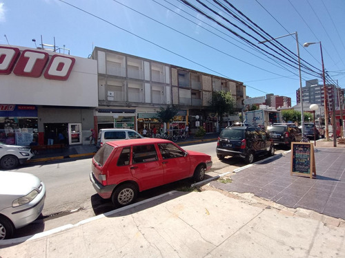 Imagen 4 de 26 de Local Comercial En Alquiler Anual En Mar De Ajo Frente Al Supermercado Coto 170m2- Av. Libertador