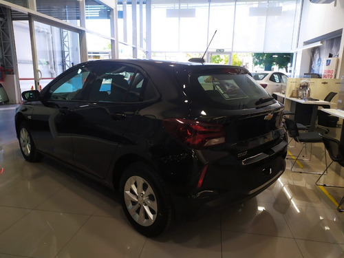 Imagen 3 de 21 de Chevrolet Onix Ltz 1.0t At Nq