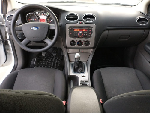 Imagen 9 de 14 de Ford Focus Exe Trend 1.6