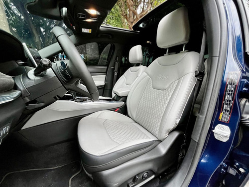 Jeep Commander 1.3 T270 TURBO OVERLAND