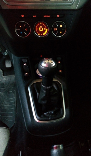 Imagen 14 de 23 de Citroën C-elysée 2019 1.6 Feel Vti 115 Am18