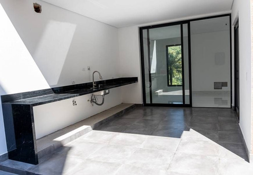 Imagem 3 de 13 de Linda Casa - New Ville - So0796