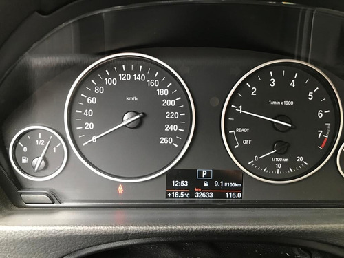Bmw 320i Luxury