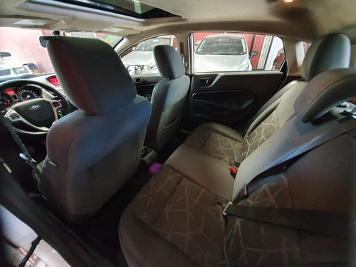 Ford Fiesta Kinectic 2012 Titanium