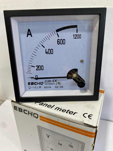 Amperímetro Analógico  0 A 600 Amp 96x96