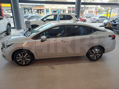 Nissan Versa 1.6 Advance At