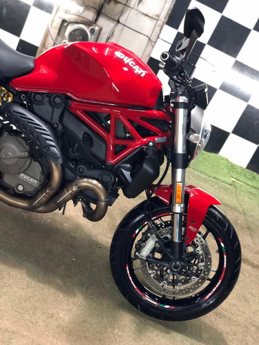 Ducati Monster 821
