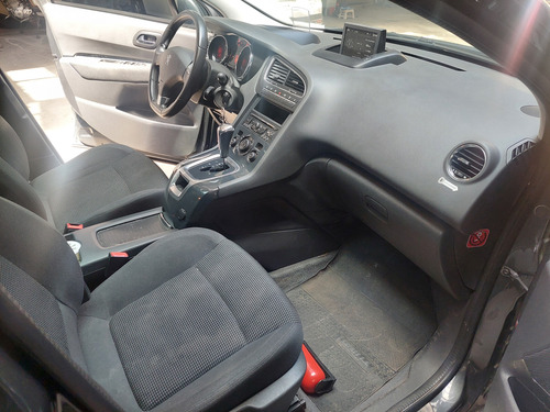 Peugeot 5008 1.6 Feline B/techo Tiptronic
