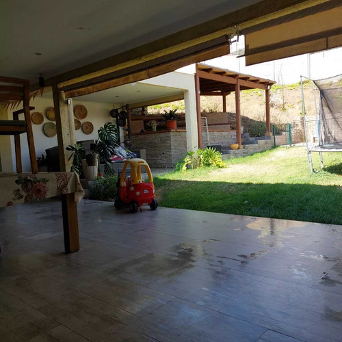 Casa 2 Pisos, 3d+4b+2e, La Florida (75898)