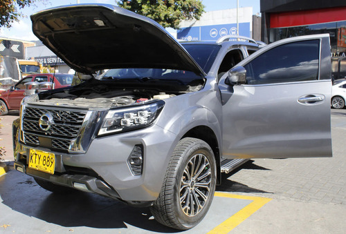 Nissan Frontier 2.5 Le