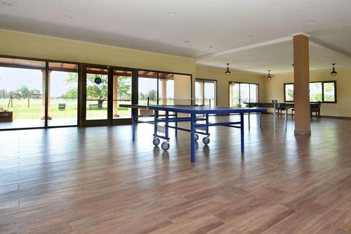Lote De 1035 M2 En Venta En Barrio Mirabosques, Etapa I. Los Cardales.