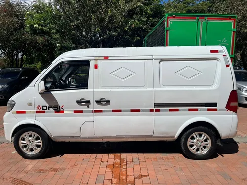 Dfsk/linea: Eq50/1.2 Cilindraje: 1.240 Capacidad: 830