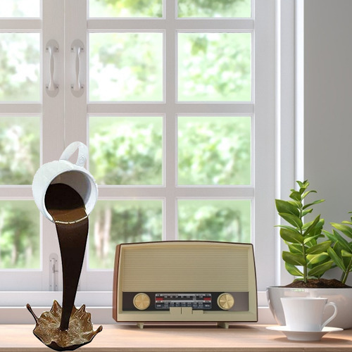 Decoración De Mesa: Taza De Café Flotante Que Se Derrama