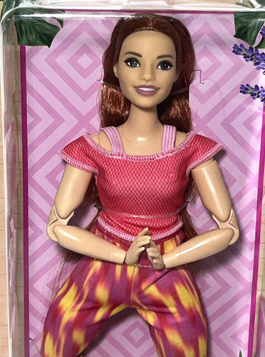 Boneca Colecionável Barbie Menina Ruiva Curvy Gxf07