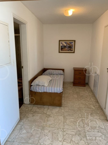 Imagen 9 de 15 de Venta De Apartamento De 1 Dormitorio En Peninsula Punta Del Este