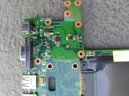 Imagem 3 de 3 de Placa Mãe Asus Notebook Mod. Pc Eee 904hd Usada Com Defeito